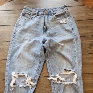 American Eagle Outfitters Light Wash Ripped Boyfriend Jeans